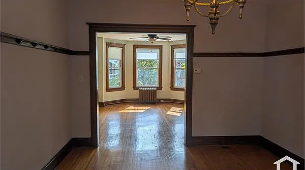 4 bed, 1950 sqft, $4,250 — Photo 2