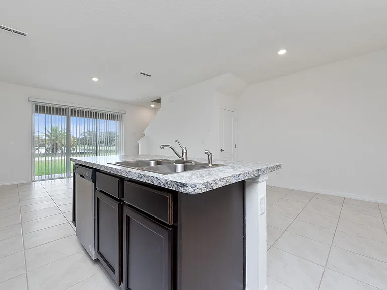 1153 Blue Jay Dr — Photo 11