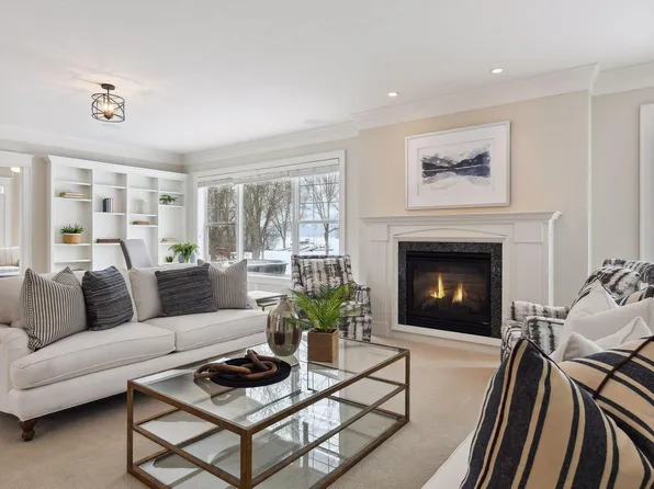 1060 74th St, Victoria, MN 55386