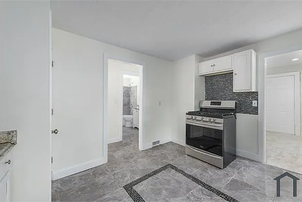 13302 Melzer Ave — Photo 19