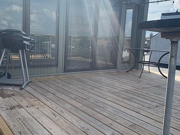 4th image of 289 5th St E Unit 607