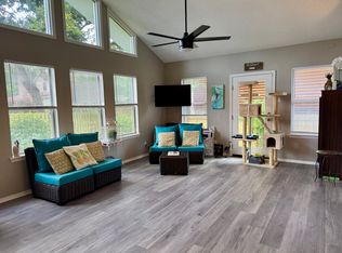 6812 Shore Dr, Ocean Springs, MS 39564