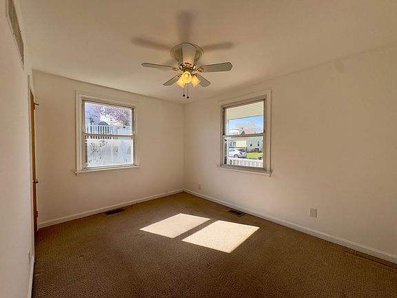 5th image of 8252 Longpoint Rd