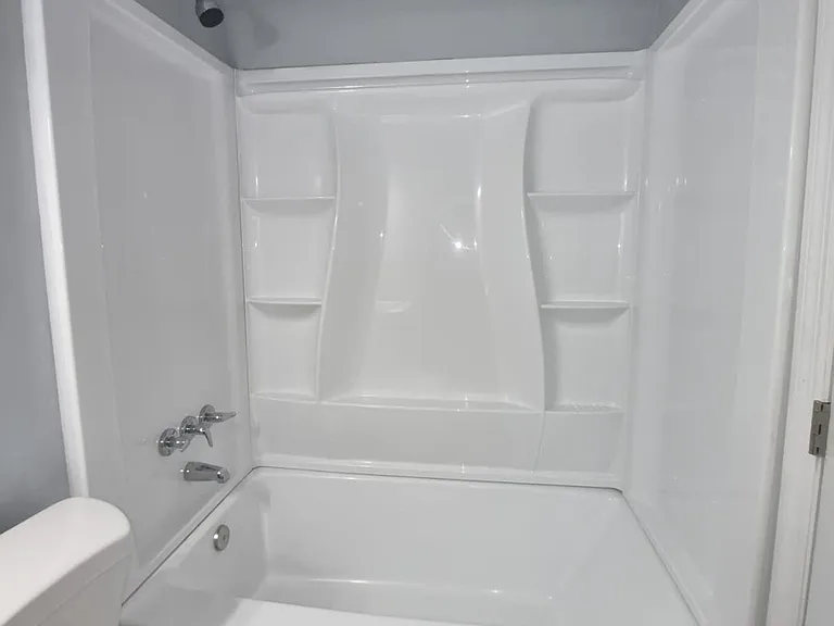 111 Becky St — Photo 16
