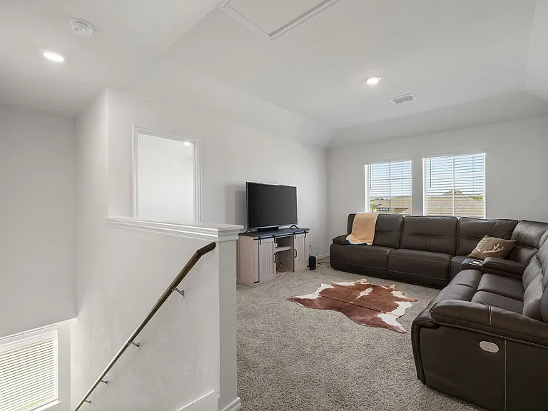 615 Joseph Rd — Photo 32
