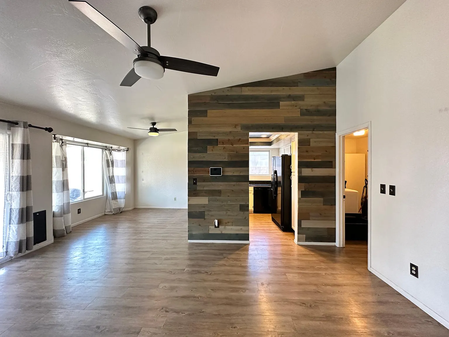 4 bed, 1660 sqft, $2,450 — Photo 4