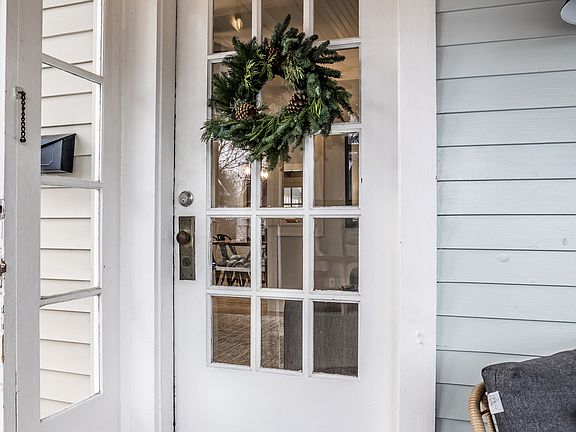 5th image of 4816 Carrollton Ave