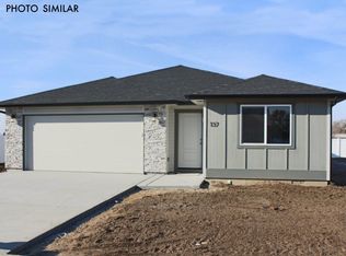 740 Pilot St, Payette, ID 83661