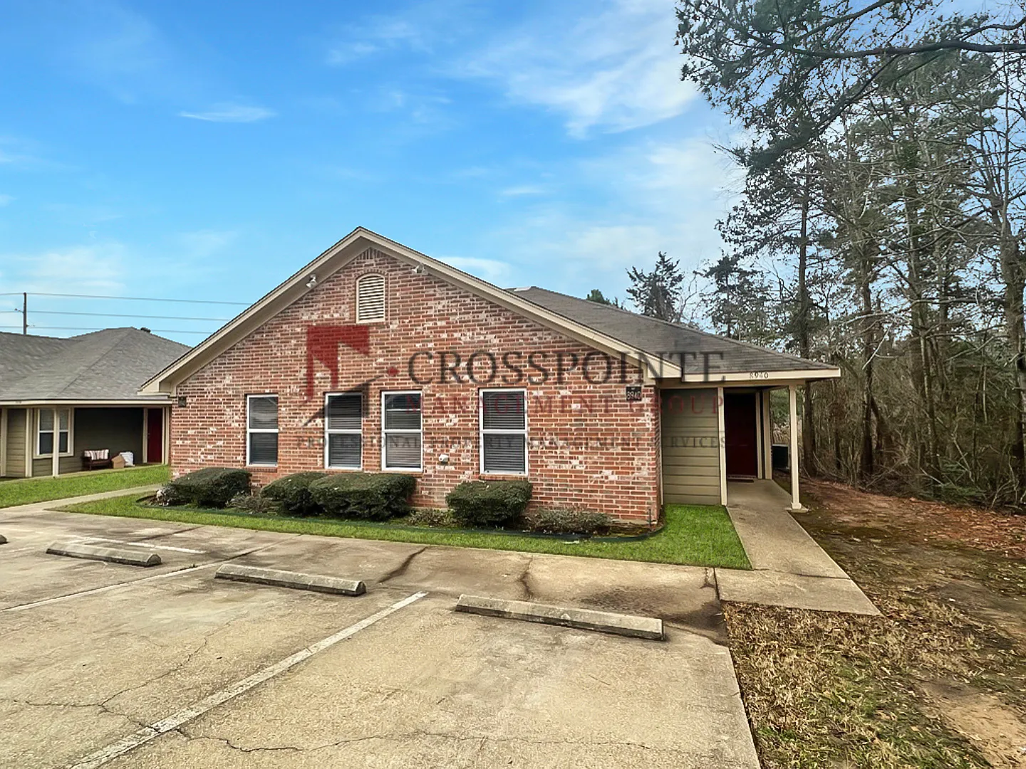 3 Bedroom 2 Bath Duplex at Mansion Creek in Tyler! 1/2 OFF your first full month's rent! — Photo 2