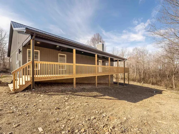 2522 Long Hollow Rd, Masontown, WV 26542