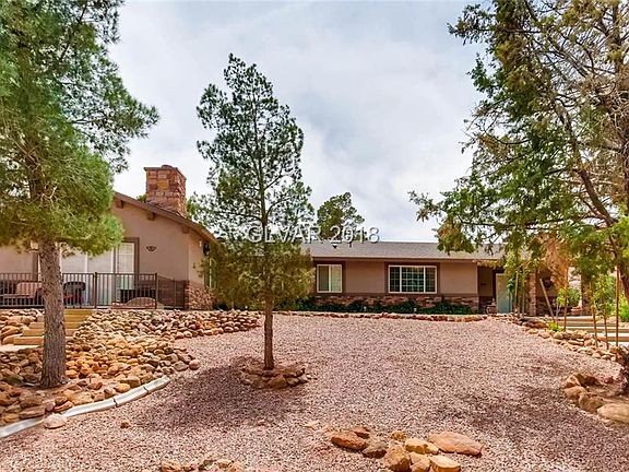 3rd image of 1450 Sandstone Dr