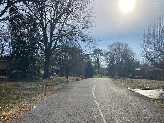 5th image of 258 Hickorydale Dr