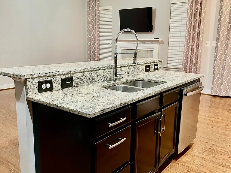 172 Shrewsbury Dr — Photo 12