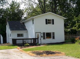 1252 Waverly Rd, Eastlake, OH 44095