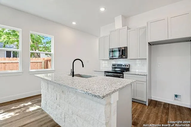 214 Connelly St #1 — Photo 7