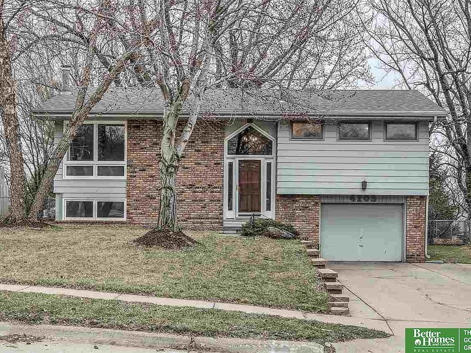 1st image of 4205 N 94th St