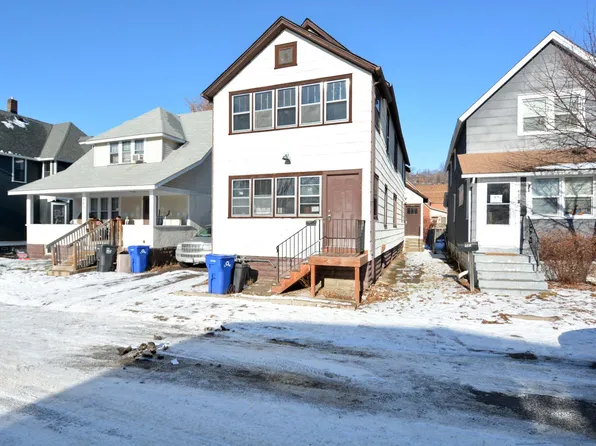 447 Banfil St, Saint Paul, MN 55102