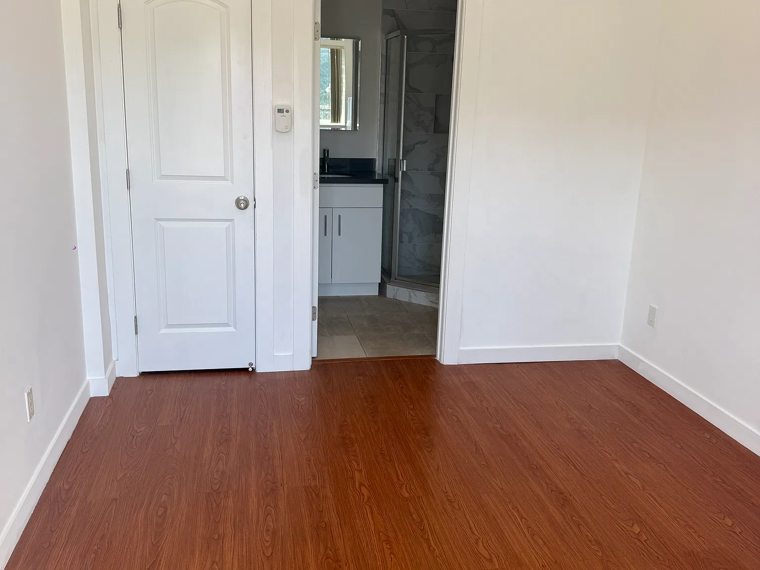 Studio, 235 sqft, $2,500 — Photo 4