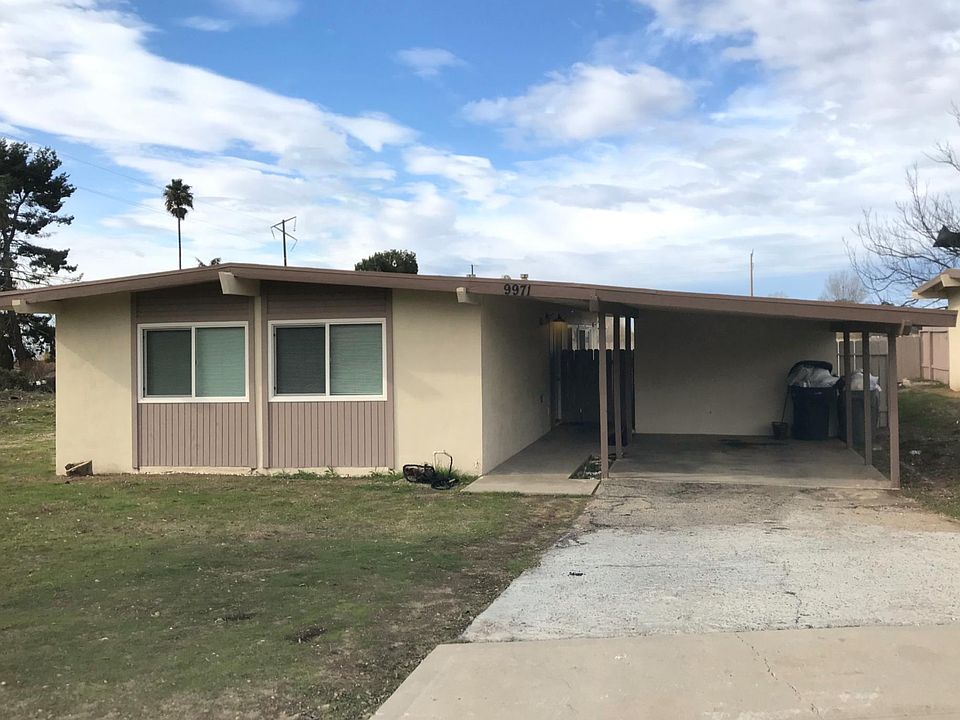Front outside view of the property