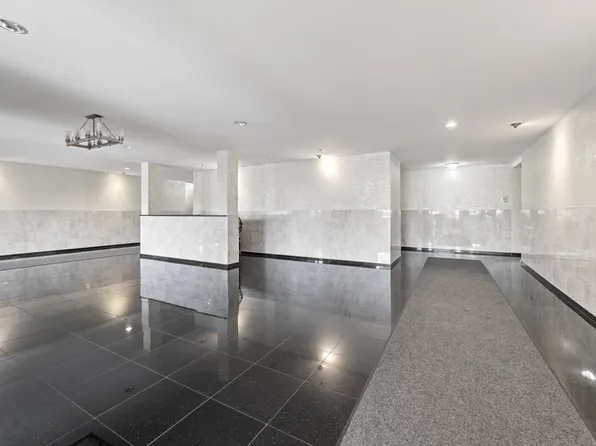 1625 Emmons Avenue image 17 of 21