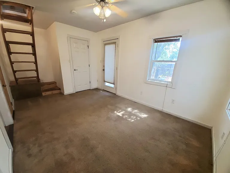 1426 Adams Ave — Photo 8