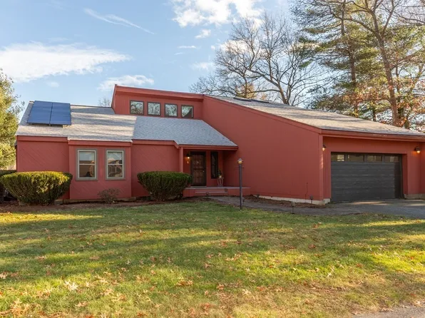 6 Lee Ave, Burlington, MA 01803