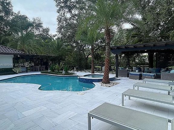 3rd image of 8801 SW 124th St