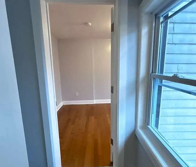 162 Linden St — Photo 11