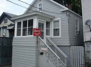 47 Glen St, Rensselaer, NY 12144