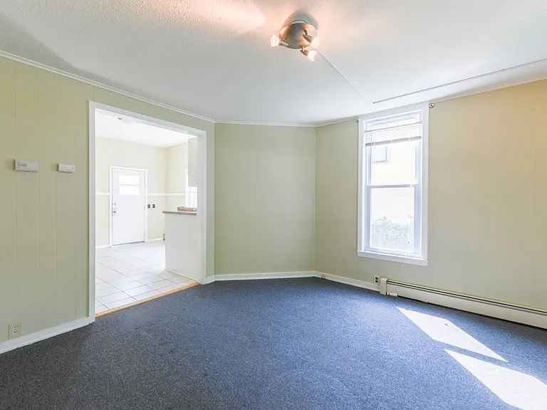 2541 Aldrich Ave S — Photo 3
