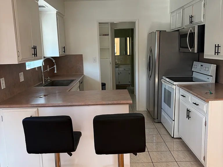 205 N Hacienda Ave — Photo 13