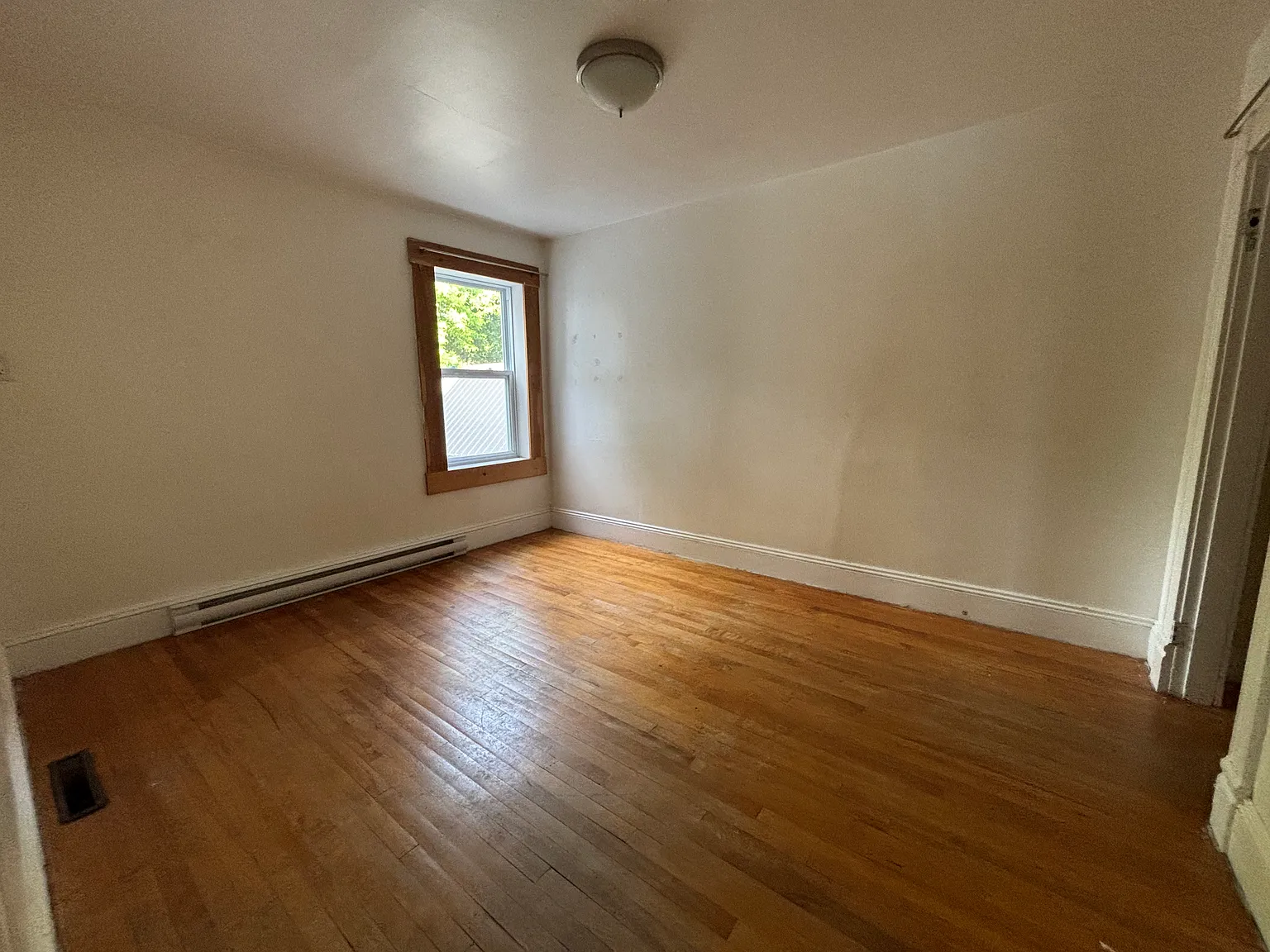 359 Charlotte Street Fredericton — Photo 3
