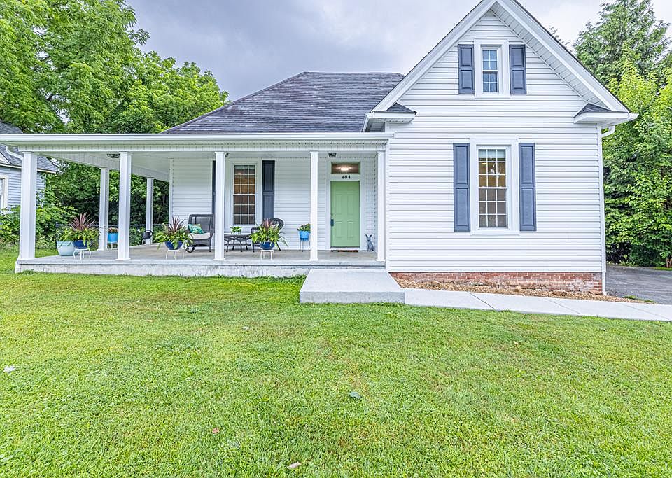 1st image of 484 Colonial Rd