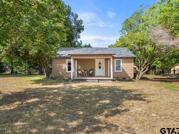 107 Mallory St, Lindale, TX 75771