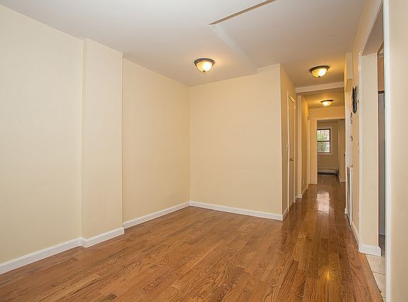 4th image of 17239 Highland Ave APT 4B