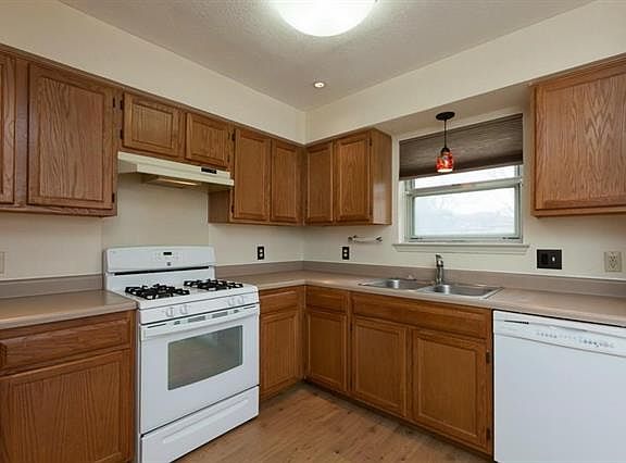2nd image of 14005 Cambourne Dr