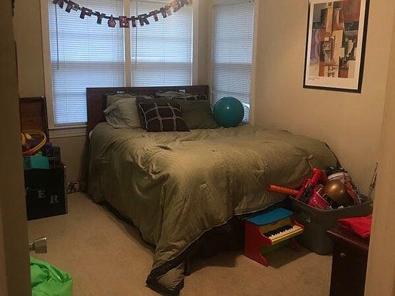 5th image of 1425 Cedar St