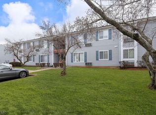120 Aimwick Ct #120, Somerset, NJ 08873