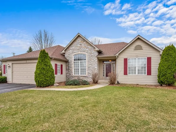 1603 Hoover Trl, McHenry, IL 60051