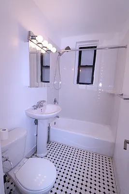 Rented by A&E Real Estate Management | media 6