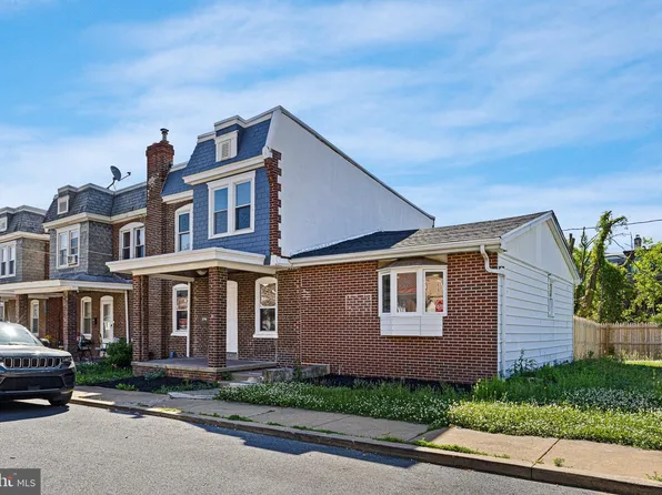 2704 Thompson Pl, Wilmington, DE 19802
