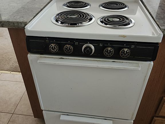 3rd image of 3740 Underwood Dr #1