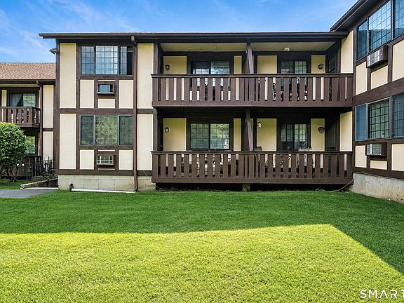 2nd image of 330 Foxwood Lane #330