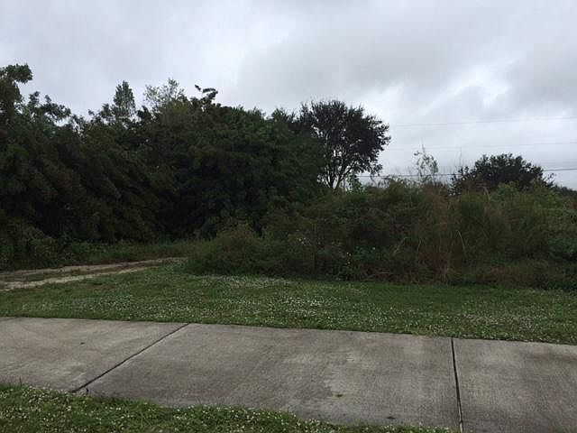 2nd image of 865 SW Bayshore Boulevard