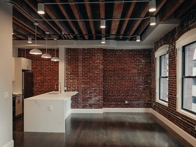 281 Franklin St — Photo 13