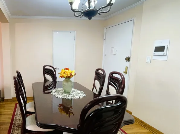 2711 Avenue X image 7 of 25