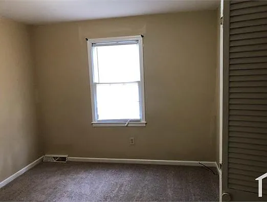 204 Shaddock Dr — Photo 11