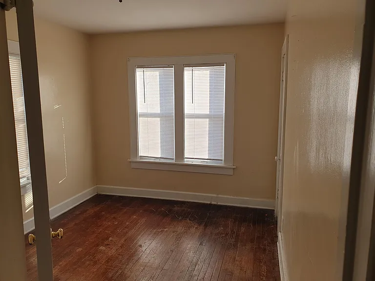 2621 E Douglas Ave — Photo 10
