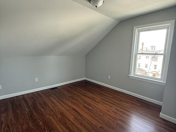 5th image of 87 Orange St