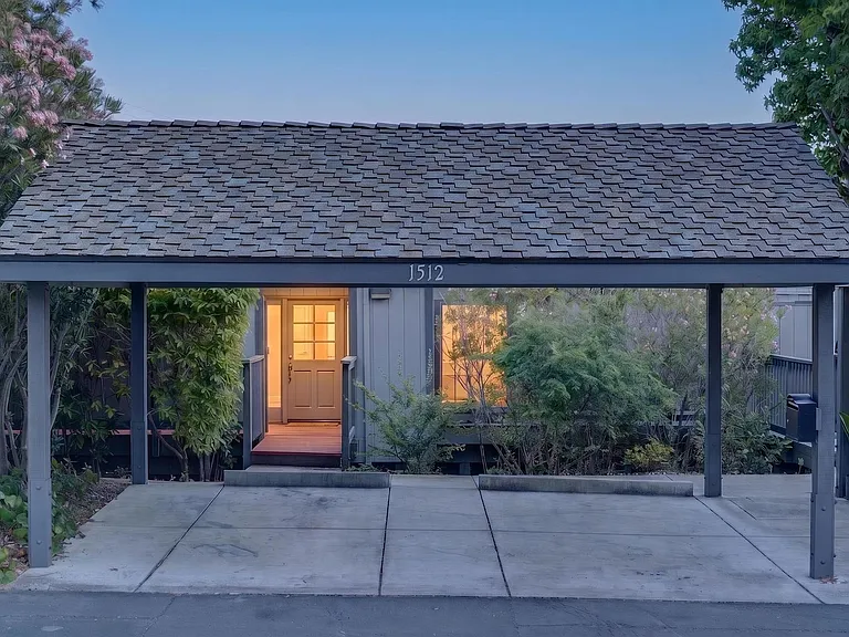 1512 Ashwood Dr — Photo 29